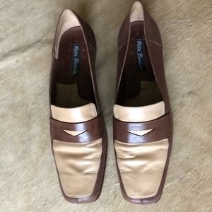 Rita Burani two tone brown loafers